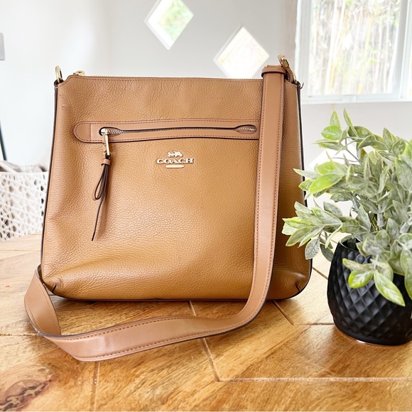 Coach Mae Crossbody Style # F34823‎ in Saddle - Picture 1 of 15